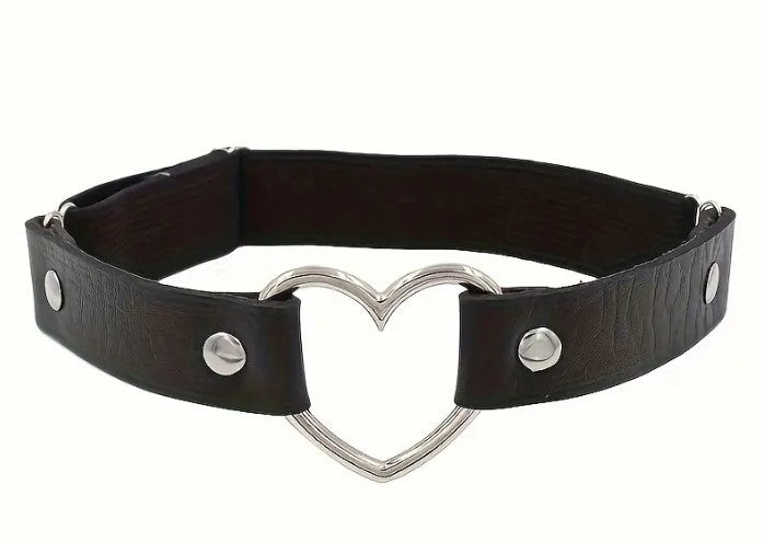 Leg garters for pole dancers, gifts for pole dancers, leg harness for pole, Black faux leather heart garters for pole dancers – adjustable, elastic, perfect for photoshoots, routines, and stagewear. Sexy pole wear