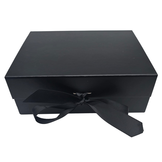 Luxury pole dancer gift box set with personalized mug and necklace