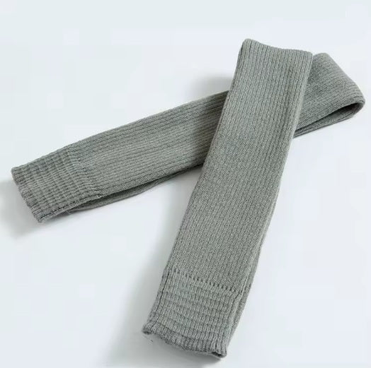 Pole Dance Leg Warmers, Pole Dance Outfit, pole dance leg warmers collection. Knitted wool thigh high leg warmers in grey for pole dance.